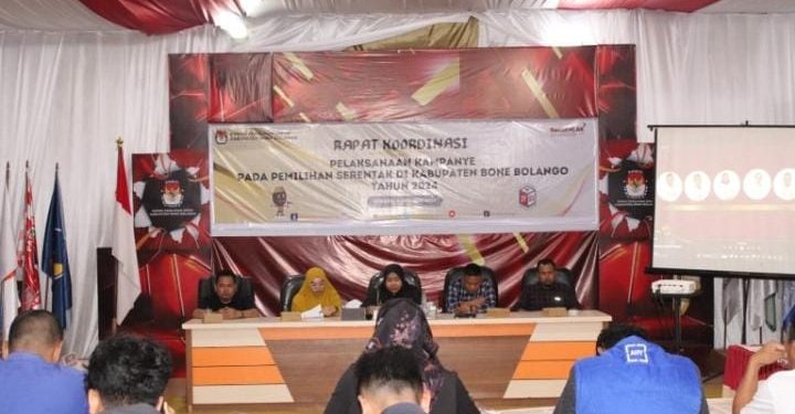KPU Bone Bolango Gelar Rapat Penertiban APK Pilkada 2024