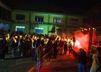 Milad Ke V Fakultas Teknik UNIPO Dimeriahkan Band Reggae