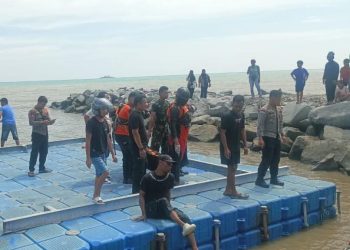 Bocah Tenggelam di Pantai Pohon Cinta Akhirnya Ditemukan Meninggal Dunia