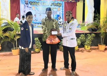 Lewat Dzikir Akbar di Desa Padengo, Karang Taruna dan Penambang Beri Santunan