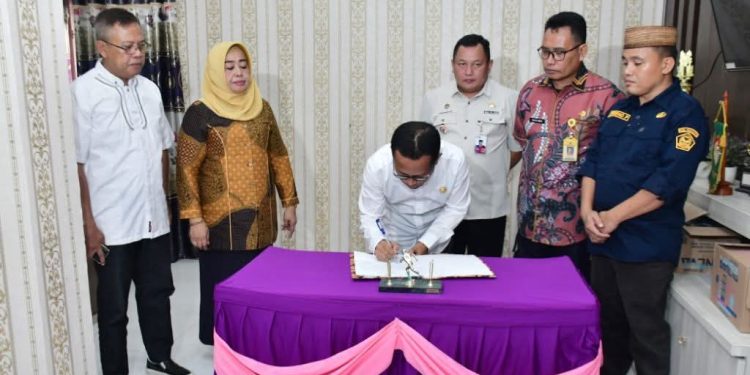 Estafet Kepemimpinan: Herdi Poha Resmi Jabat Plt Kadis Perhubungan Pohuwato