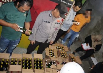 Polisi Sita Ratusan Botol Miras di Bone Bolango