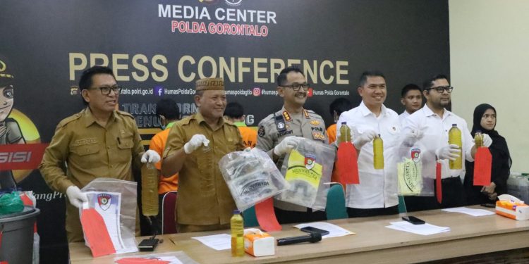 Polda Gorontalo Ungkap Kasus Minyak Goreng Oplosan, 9 Ton Barang Bukti Disita