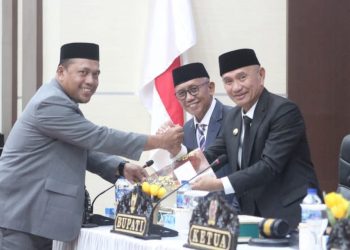 DPRD Pohuwato Serahkan Pokir Hasil Reses kepada Bupati