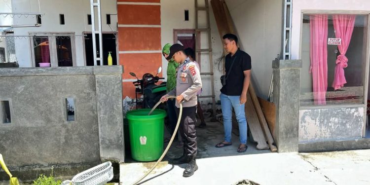 PDAM Masih Dalam Perbaikan, Polres Pohuwato  Suplai Air Bersih di Tiga Kecamatan