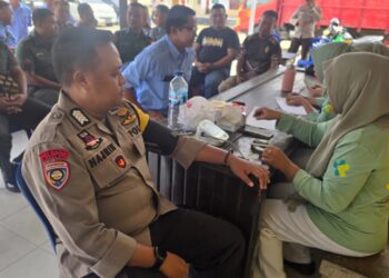 Pemeriksaan Kesehatan Sambut HUT RI di Polsek Paguyaman