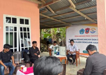 Tim PKM Unisan Rangkul Petani Terapkan Teknologi Tepat Guna Atasi Hama Padi