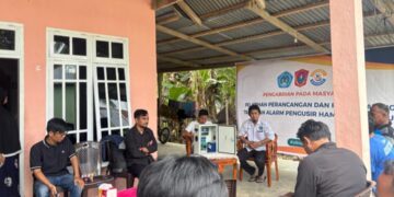 Tim PKM Unisan Rangkul Petani Terapkan Teknologi Tepat Guna Atasi Hama Padi