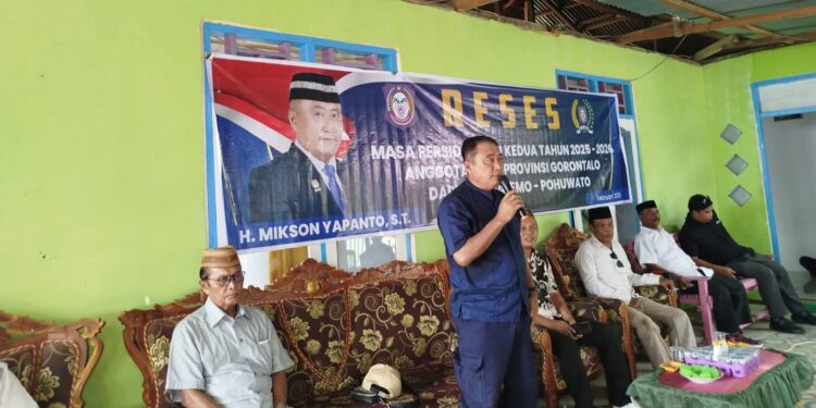 Reses di Torosiaje Jaya, Warga Apresiasi Bantuan Kompresor dari Mikson Yapanto