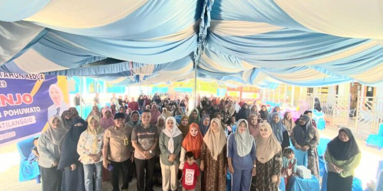 Reses di Mootilango, Delpan Yanjo Serap Aspirasi Air Bersih hingga UMKM Warga