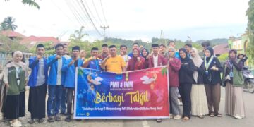 Aksi Ramadan KNPI Pohuwato, Takjil Gratis Disambut Antusias Warga