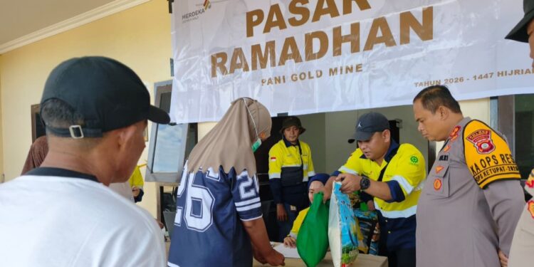 Ramadan Berkah, Tambang Emas Pani Hadirkan Pasar Murah untuk 9 Desa di Pohuwato