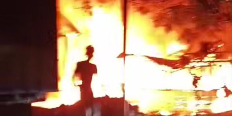 Kebakaran Hebat di Patilanggio, Satu Warga Tewas