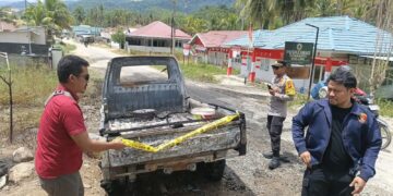 Polres Pohuwato Respons Cepat Kebakaran Mobil Carry di Hulawa 