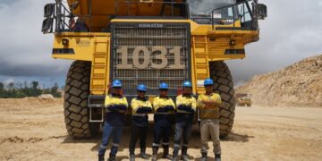 Dari Driver Jadi Operator HD 785, Tiga Putra Pohuwato Naik Kelas