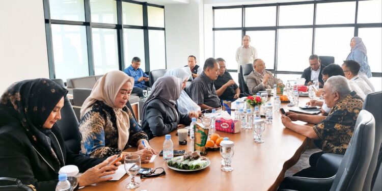 Komisi II Konsultasi ke Komisi XII DPR RI, Bahas Kelangkaan BBM di Gorontalo (Foto: Istimewa)