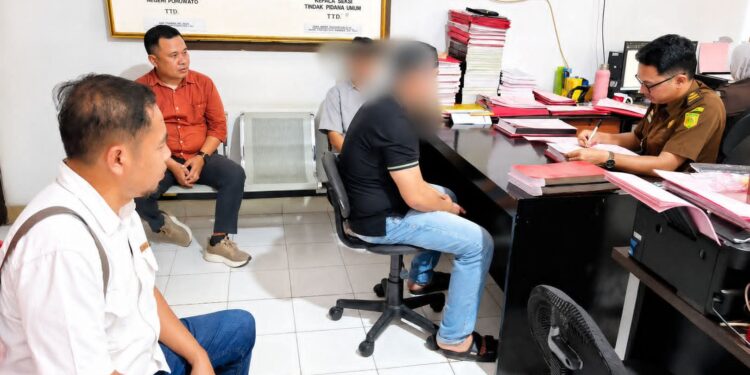 Polisi Limpahkan Dua Tersangka PETI ke Kejari Pohuwato, Salah Satunya Oknum Kades
