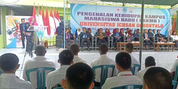 Rektor UNISAN Gorontalo Ingatkan Mahasiswa Baru Tak Cukup Hanya Unggul Akademik