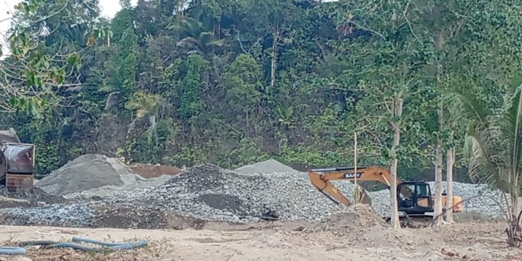 Kapolsek Mootilango dan Kades Pilomonu Bungkam Soal PETI Pasir Putih